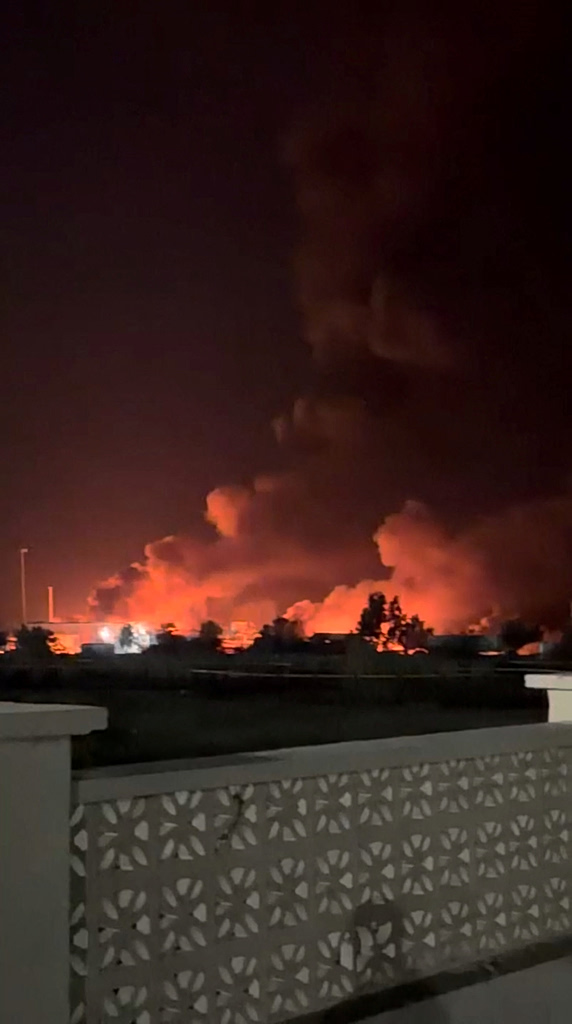 US Completes New Iran Strikes as Houthi Attacks Hit Saudi Arabia