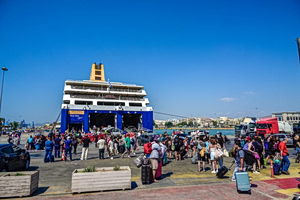 Summer Holiday Exodus Fills Greek Ports With Travelers