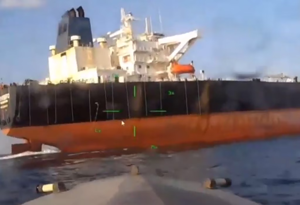 Two Greek-Owned Tankers Attacked at Black Sea Oil Terminal (vid)