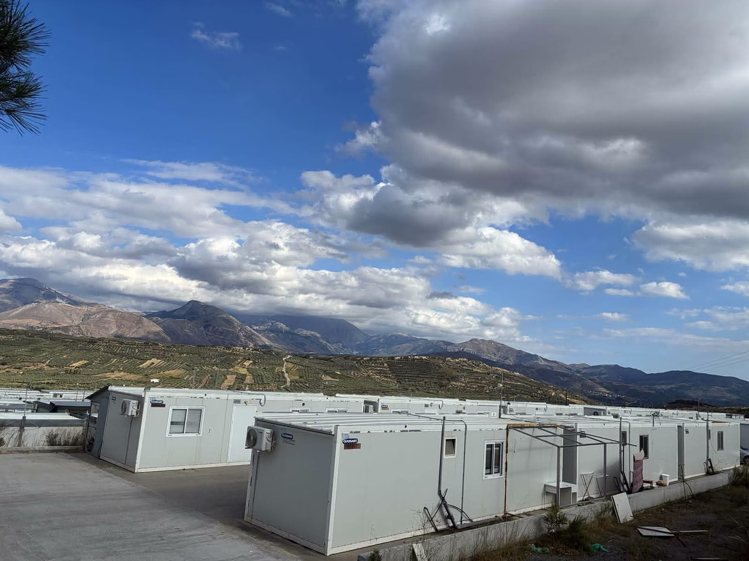 Five Years After Quake, Cretan Town Still Waits to Rebuild