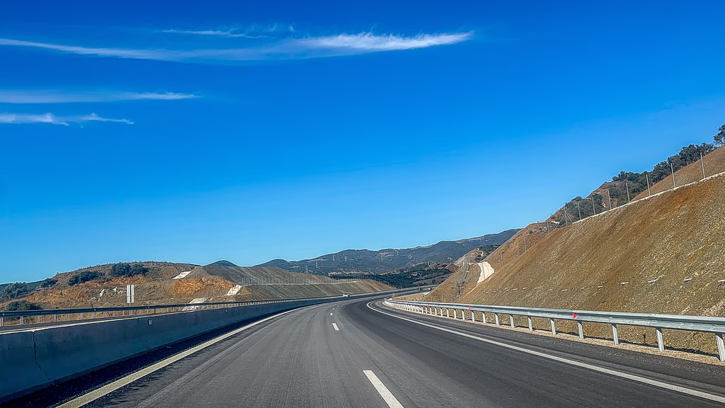 Greece Completes Final Section of E65 Motorway