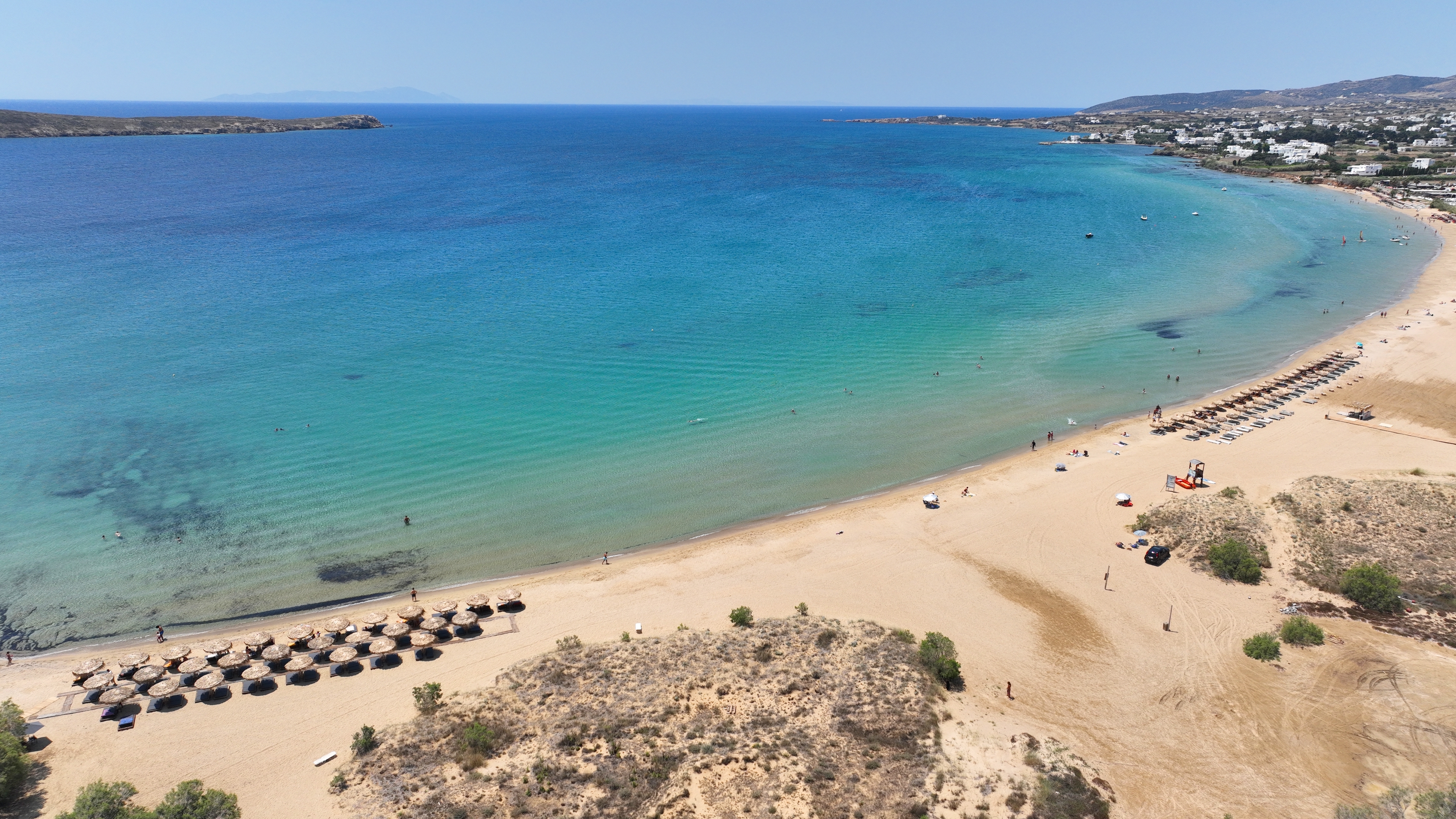 Paros Beach Lease Sparks Opposition Over Sunbeds