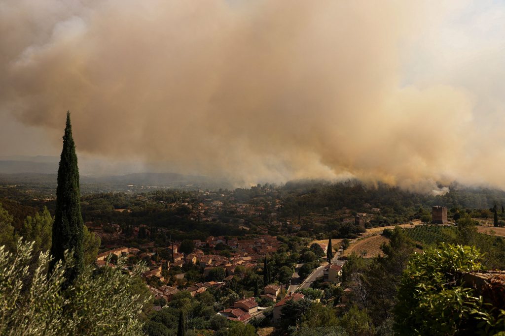 Europe's Wildfires Expose Shortage of Firefighting Aircraft