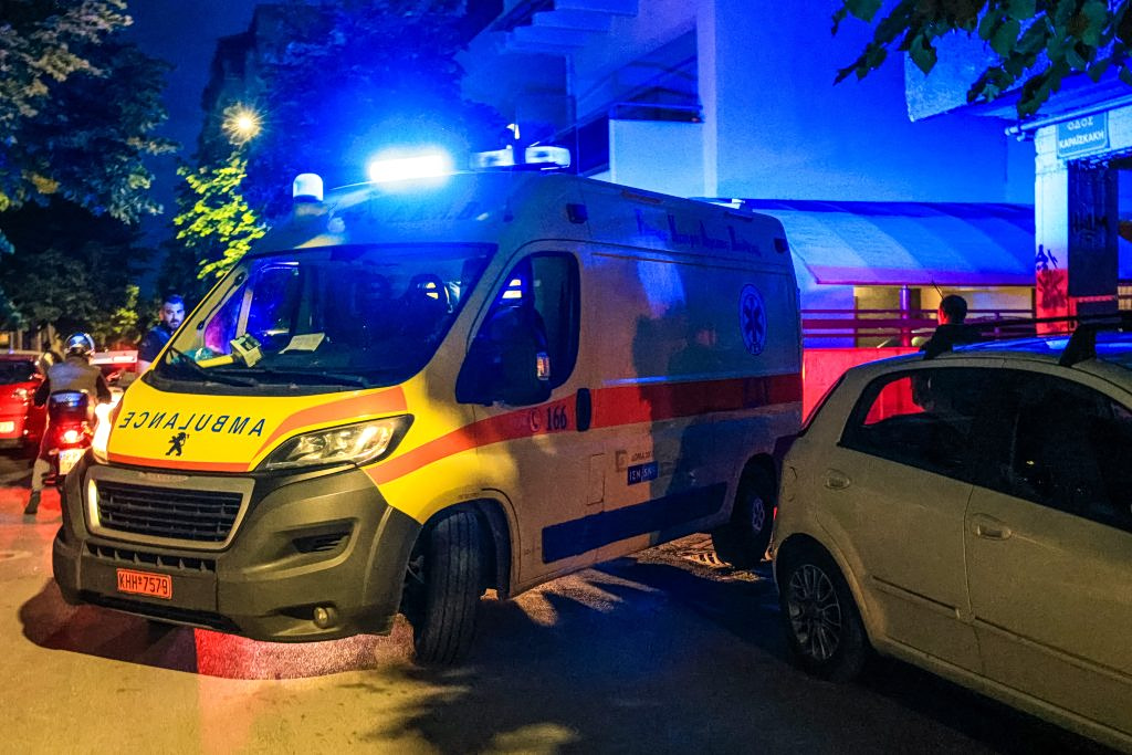Teen Collapses, Dies While Out with Friends in Central Greece