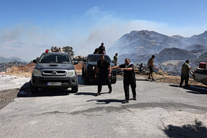 Crete Fires Rage as Greece Battles Multiple Fire Fronts
