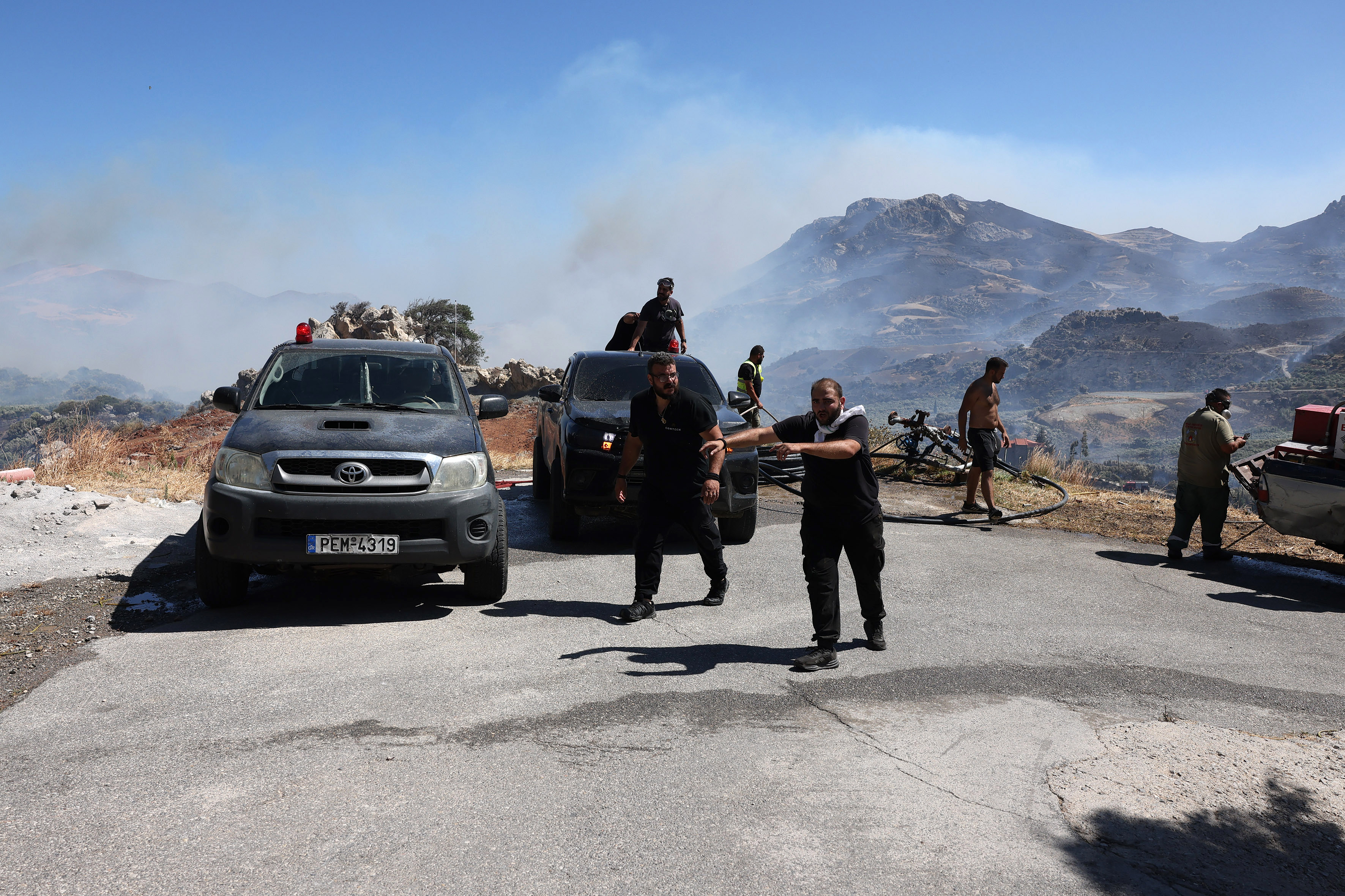 Crete Fires Rage as Greece Battles Multiple Fire Fronts
