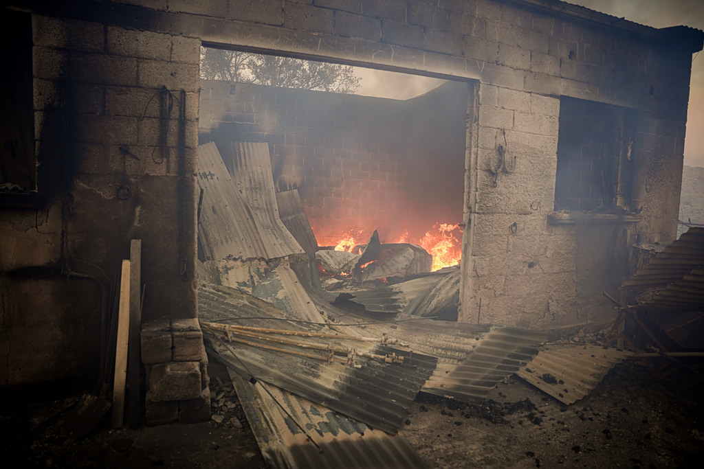 New Wildfires Break Out Overnight; Battle on Crete Intensifies