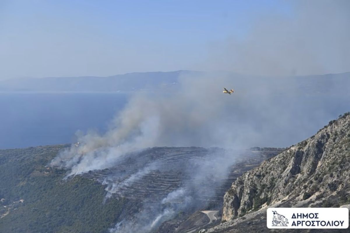 Kefalonia Wildfire Battle Continues as Strong Winds Fuel Renewed Flames