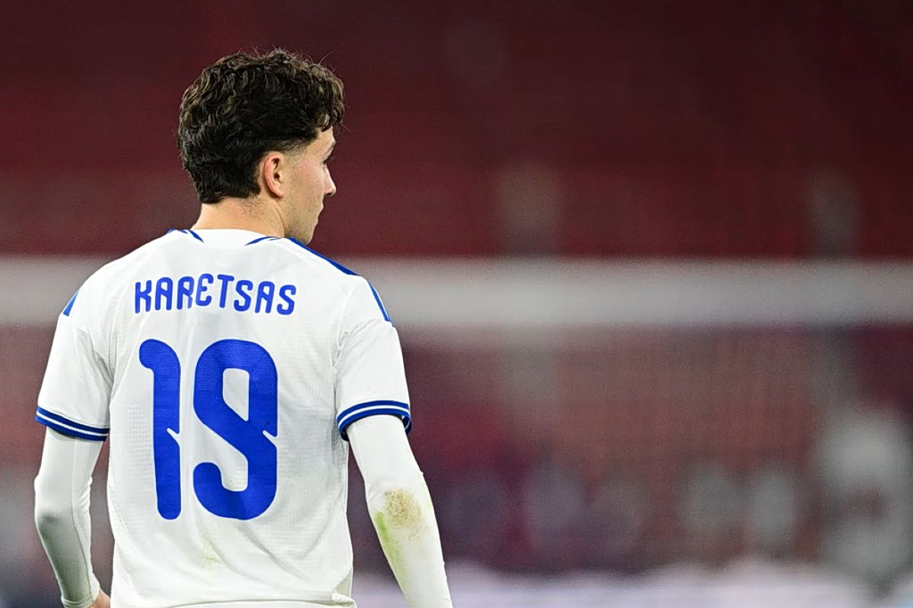 Dortmund Set to Unveil Greek Prodigy Karetsas in a Transfer with a Taste of Greece