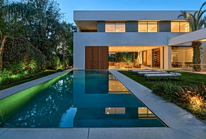 Foreign Buyers Keep Greek Property Market in Focus