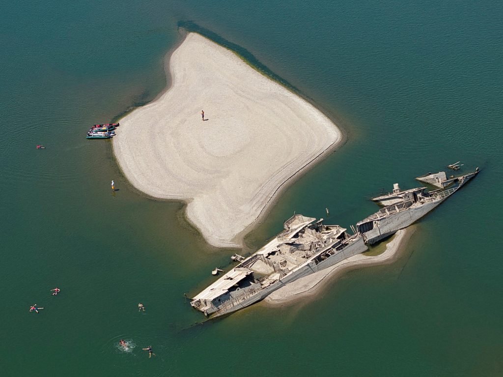 Ships Can’t Move and Power Plants Shut Down as Drought Saps Europe’s Rivers