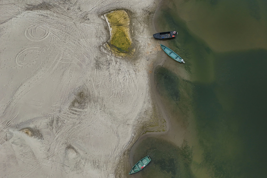Ships Can’t Move and Power Plants Shut Down as Drought Saps Europe’s Rivers