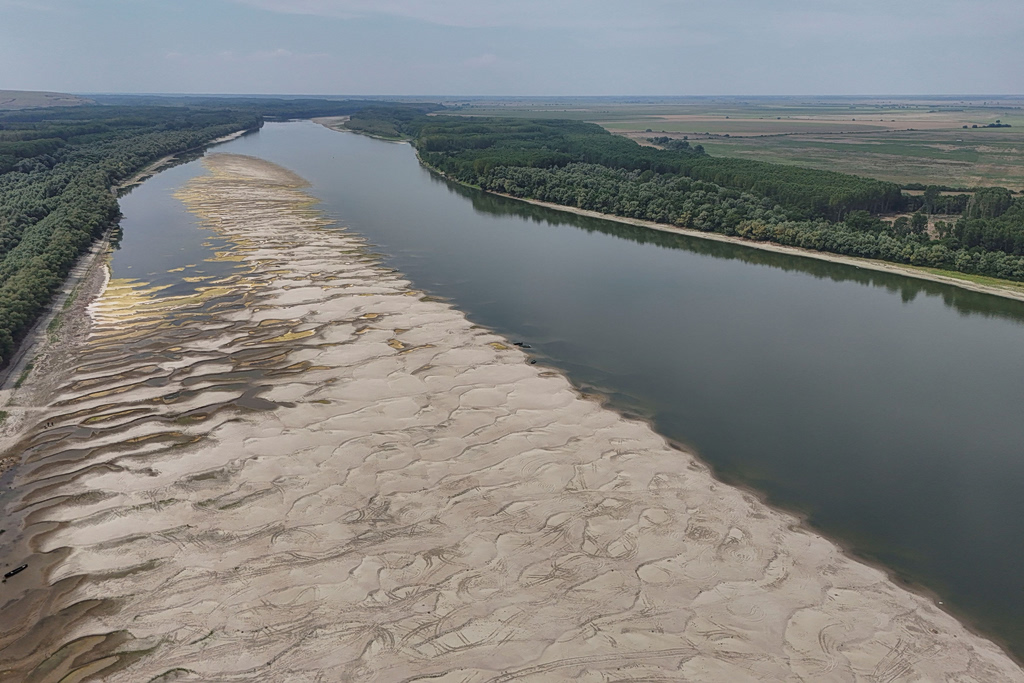 Ships Can’t Move and Power Plants Shut Down as Drought Saps Europe’s Rivers
