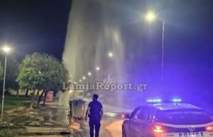 Van Hits Fire Hydrant, Sending Water 8 Meters Into Air