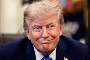 Trump Signs Executive Orders Targeting Birthright Citizenship