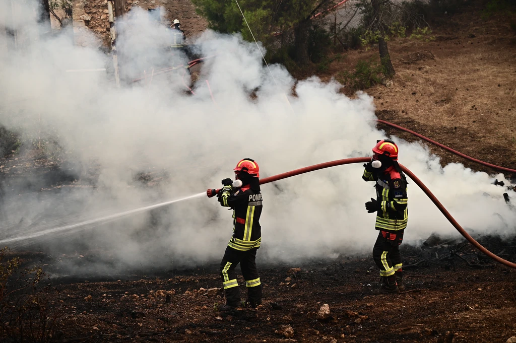 Attica Fire Prompts Evacuation Order in Agios Stylianos, Kouvaras