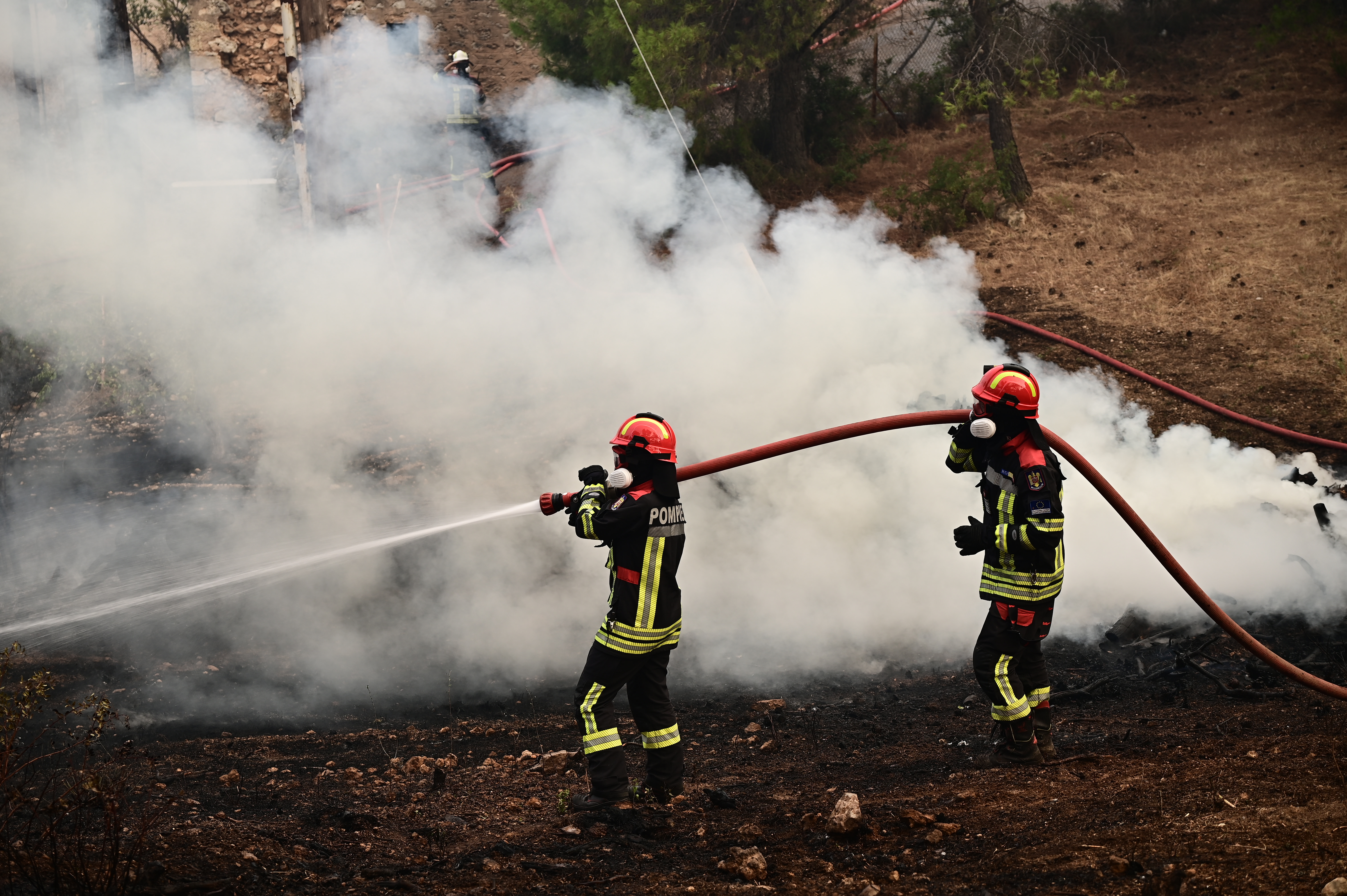 Attica Fire Prompts Evacuation Order in Agios Stylianos, Kouvaras