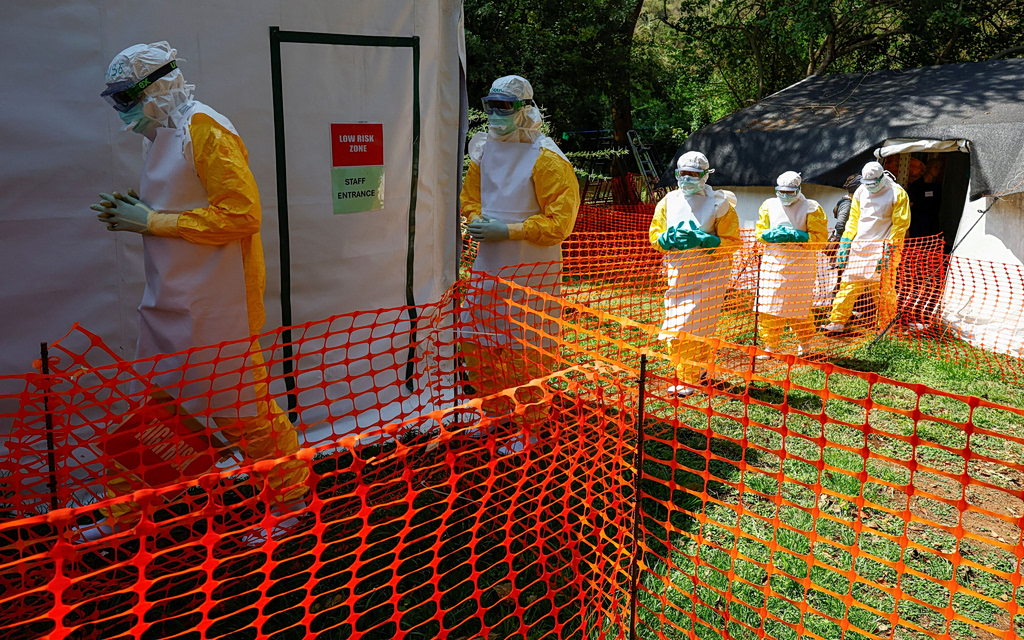 Ebola Deaths Surpass 2,000 in DR Congo as Outbreak Spreads