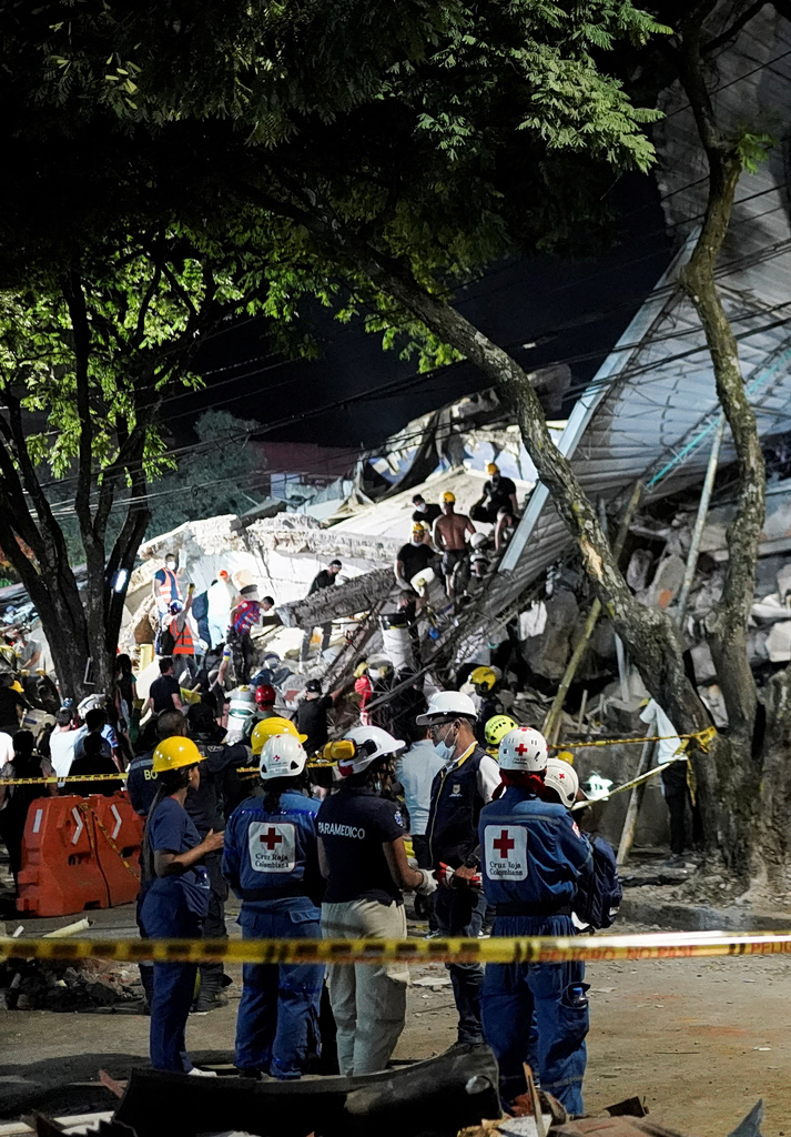 Greek Residents Describe the Earthquake in Colombia