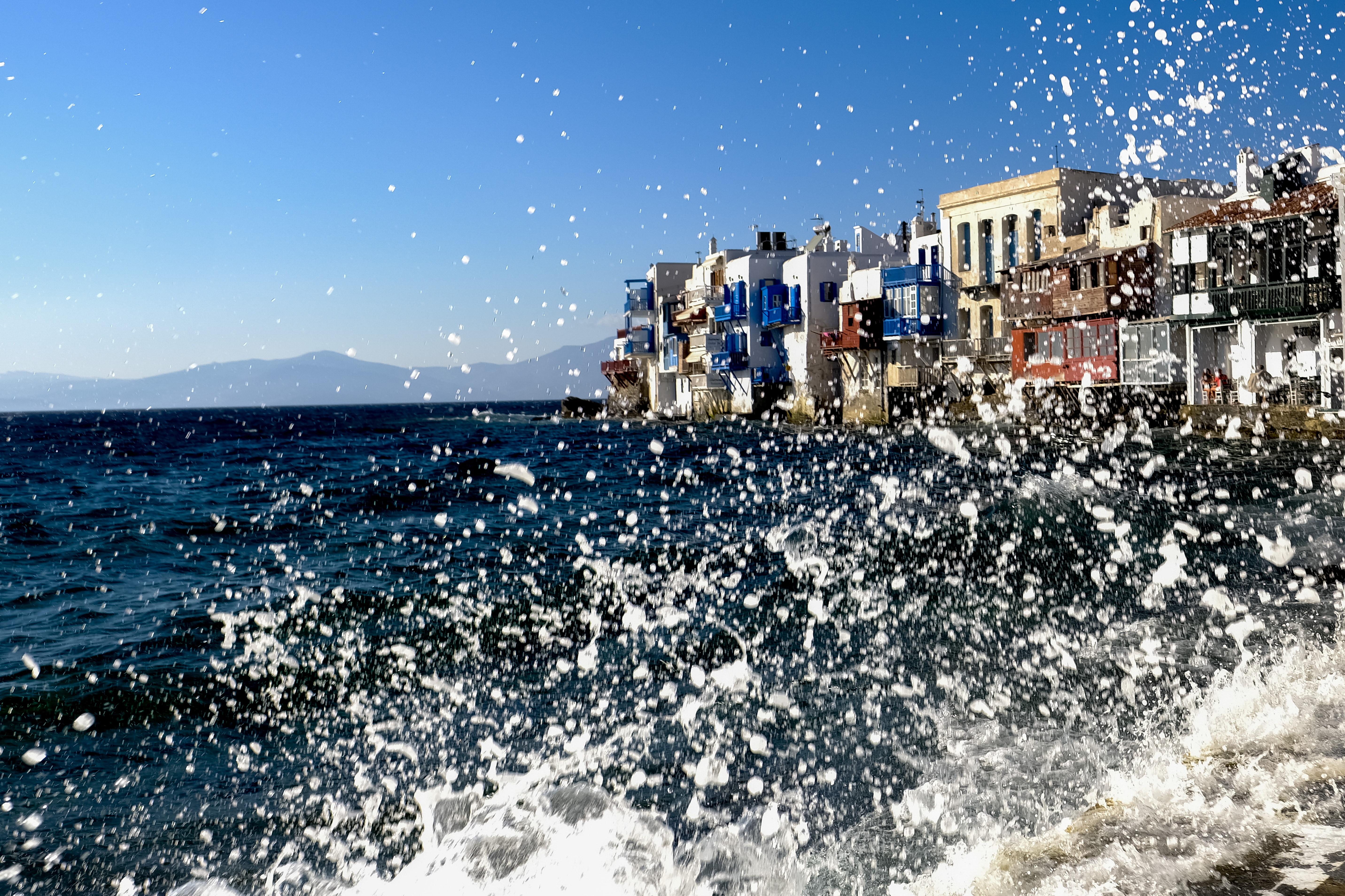 Two Arrested in Mykonos Drug Trafficking Operation