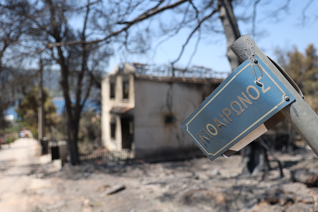 Ashes and Anger in a Devastated Porto Germeno