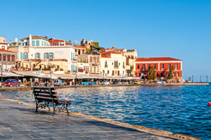 85-Year-Old Robbed and Injured at His Home in Chania