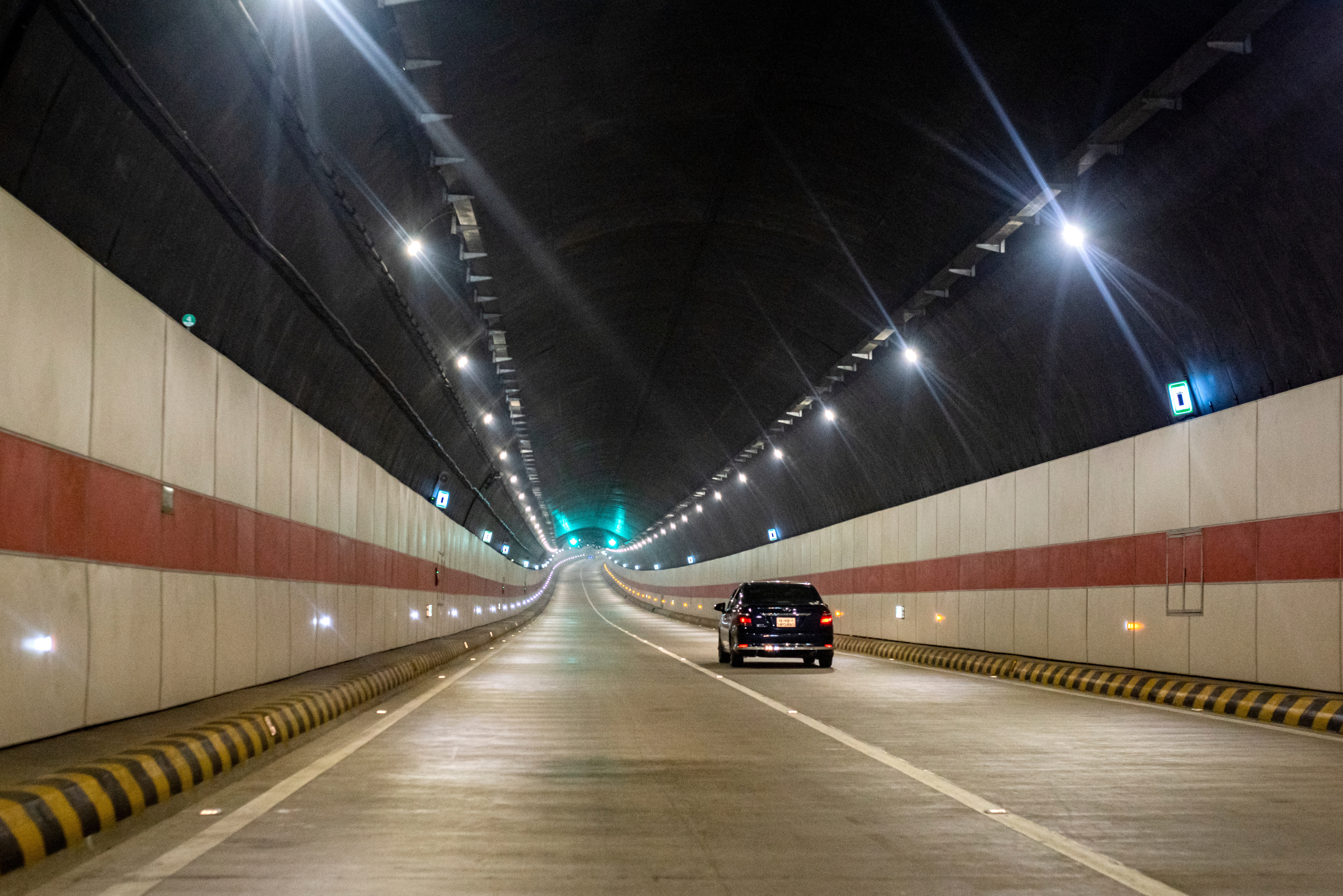 Truck Crashes Into Cars Near Underwater Tunnel