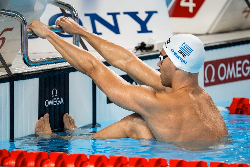 Christou Wins European 100M Backstroke Gold in Paris (Vid)