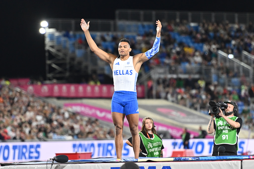 Emmanouil Karalis Wins European Pole Vault Silver