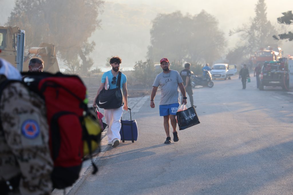 Salamina Wildfires: Victims Tried to Escape Through Ravine