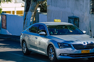 Paros Taxi Driver Accused of Assaulting 70-Year-Old