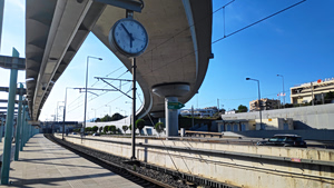 Athens Suburban Rail Hit by Delays After Aspropyrgos Fire
