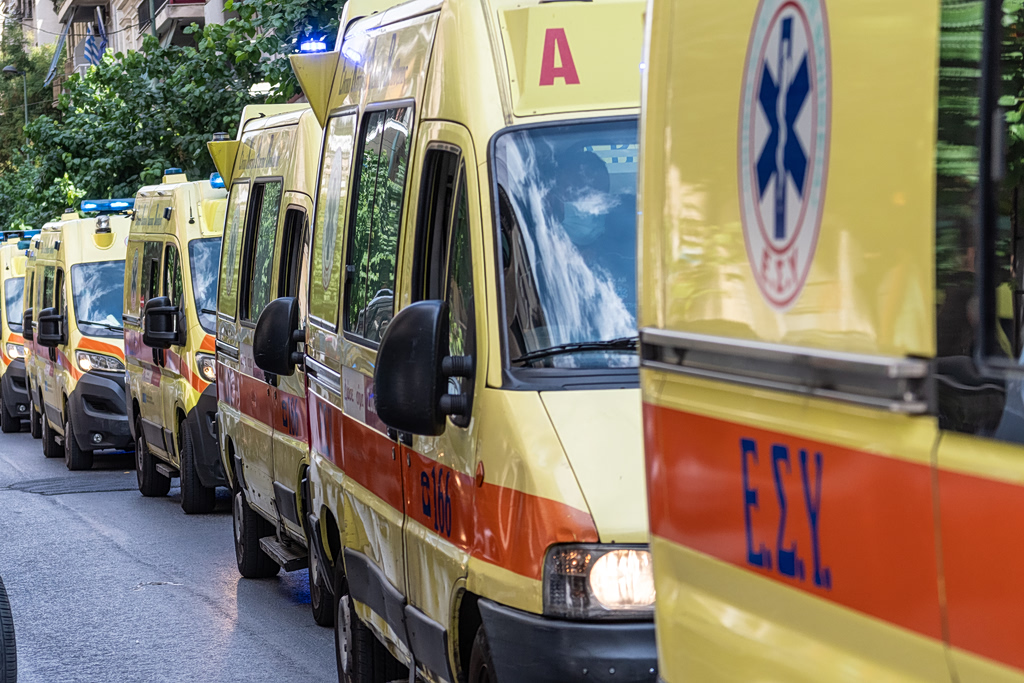 Crete Ambulances Stretched by Surge in Alcohol Cases