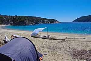 Illegal Camps With Solar Panels Found on Halkidiki Beaches