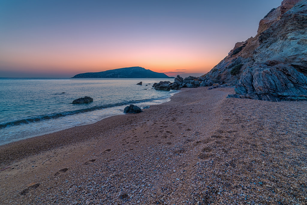 5 Turquoise-Water Beaches for a Day Trip From Athens