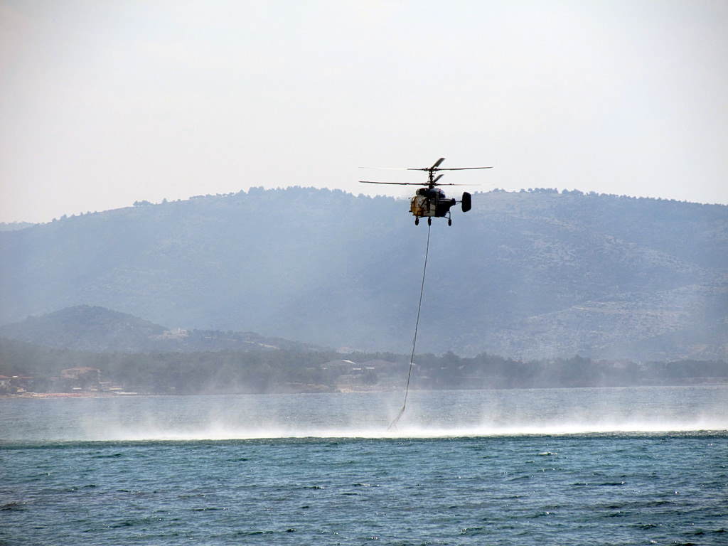 Greece Pays €509,000 to 59 Chios Businesses After Fires
