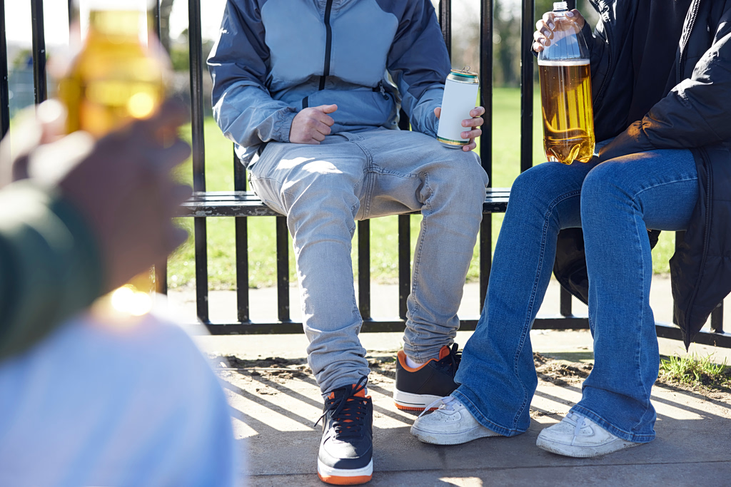 Greek Hospitals See Surge in Teen Alcohol Emergencies