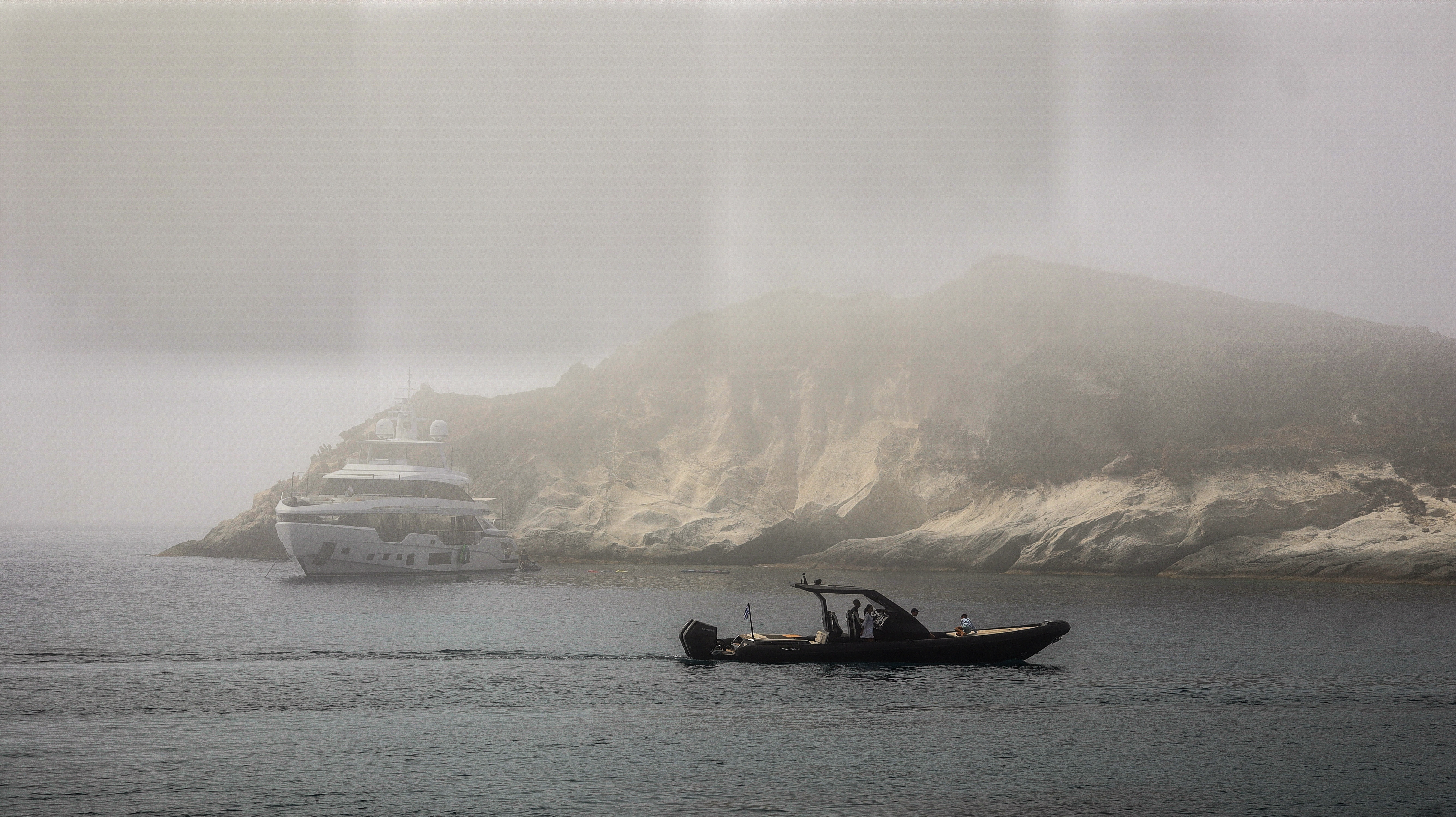 Meteorologist Explains Rare Fog Over Greece’s Cyclades