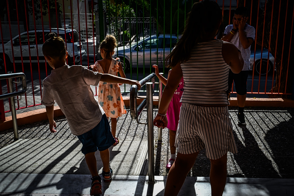 Greek Parents Can Claim Four Paid Days Off for School Obligations