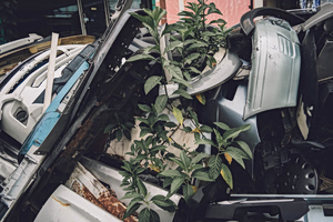 Balcony Collapses Onto Parked Car in Thessaloniki