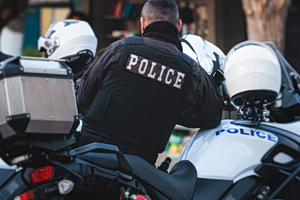 17 Migrants Arrested After Riots at Greek Facility