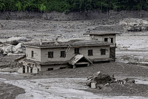 Foreign Tourists Among Hundreds Missing After Flash Floods in Nepal and Tibet