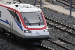 Hellenic Train Gradually Restores Athens Commuter Rail