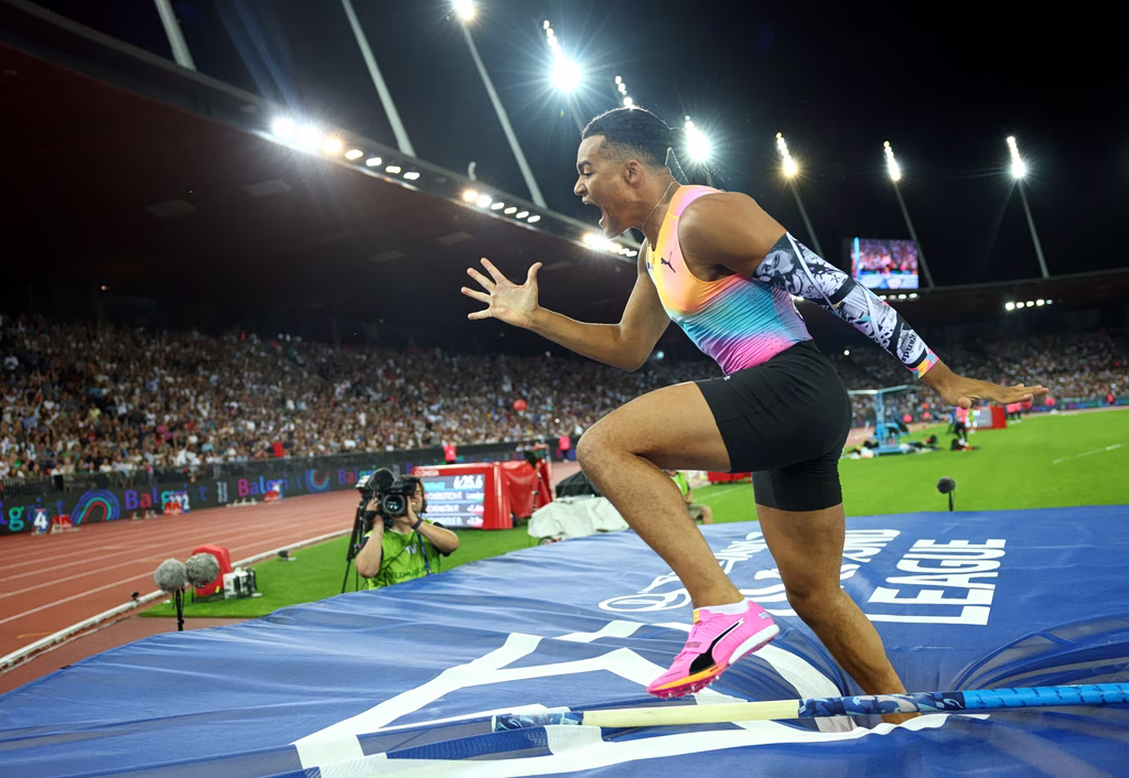 Karalis Clears 6.20m, Pushes Duplantis to Another Record-Level Battle