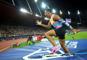 Karalis Clears 6.20m, Pushes Duplantis to Another Record-Level Battle