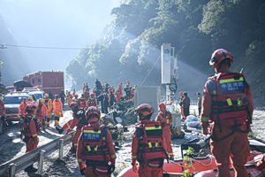 Rescuers Race to Find Thousands Missing After Glacier Collapse