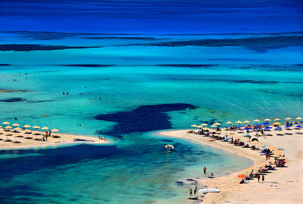 Greece’s Balos Beach Overwhelmed by Mass Tourism