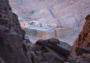U.S. Signals Support for St. Catherine’s Monastery as Legal Dispute Persists 