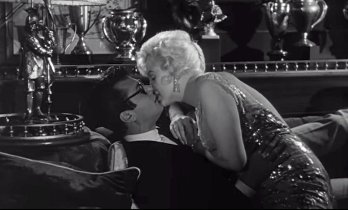 “Some Like It Hot” Screens at Goulandris Museum Rooftop in Athens