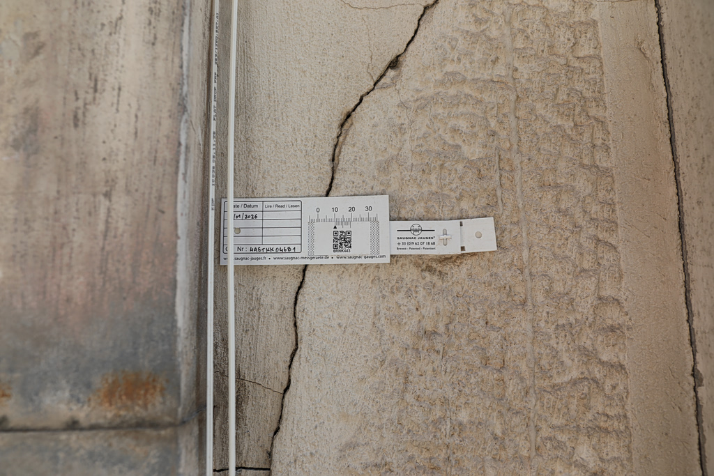 Athens Metro Works Damage at Least 20 Buildings